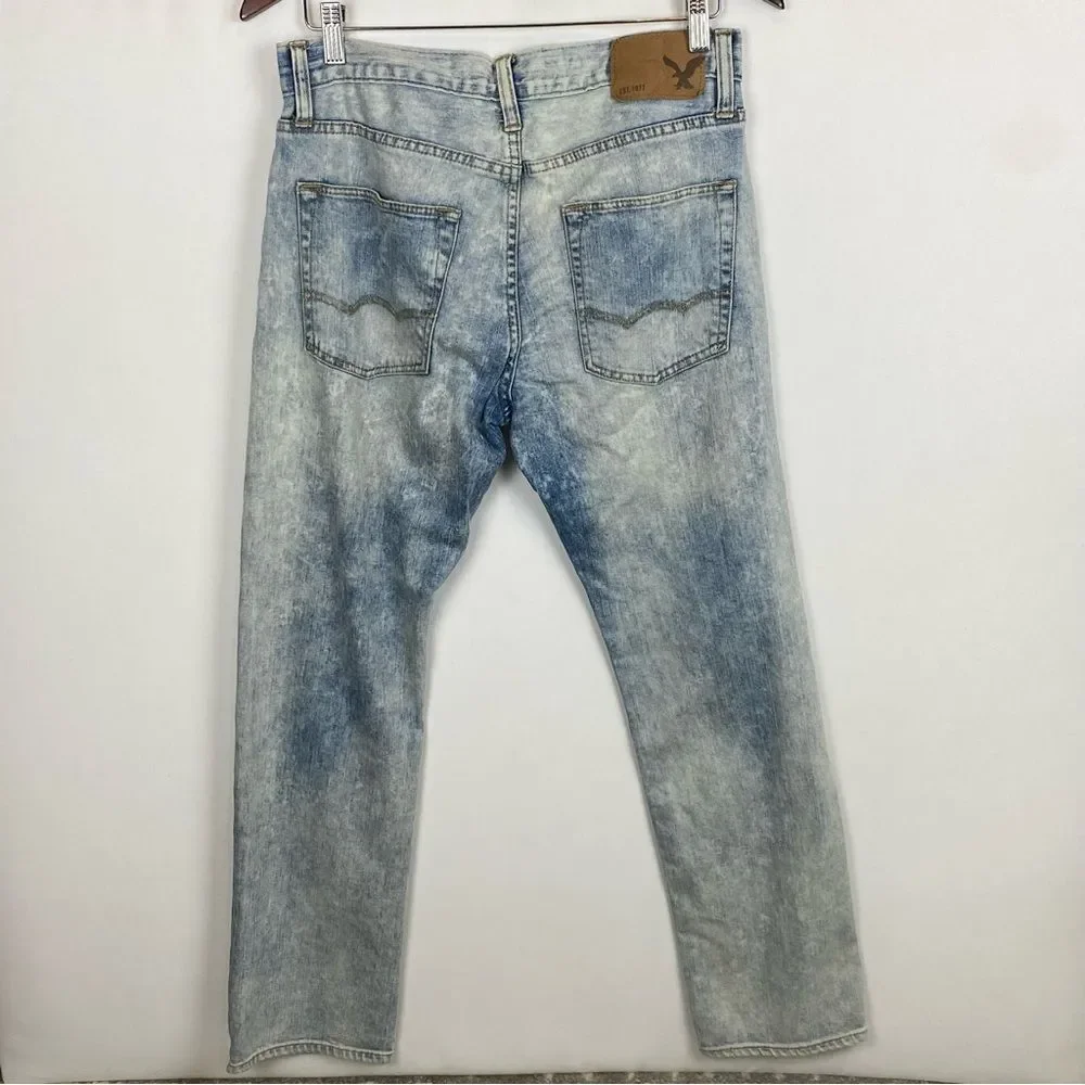 American Eagle Outfitters AE Slim Straight Light Wash‎ Jeans